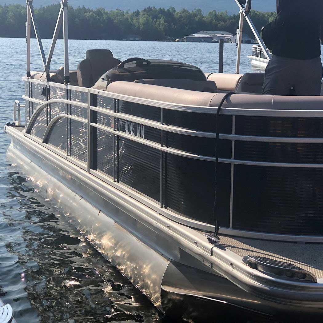 25 Foot – 200 HP 15 People (Max)